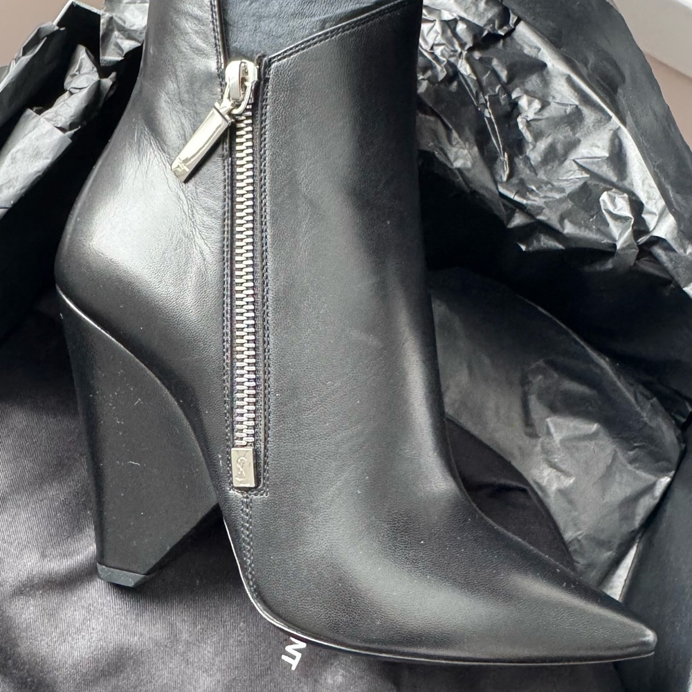 Saint Laurent Black Leather Heeled Boots
